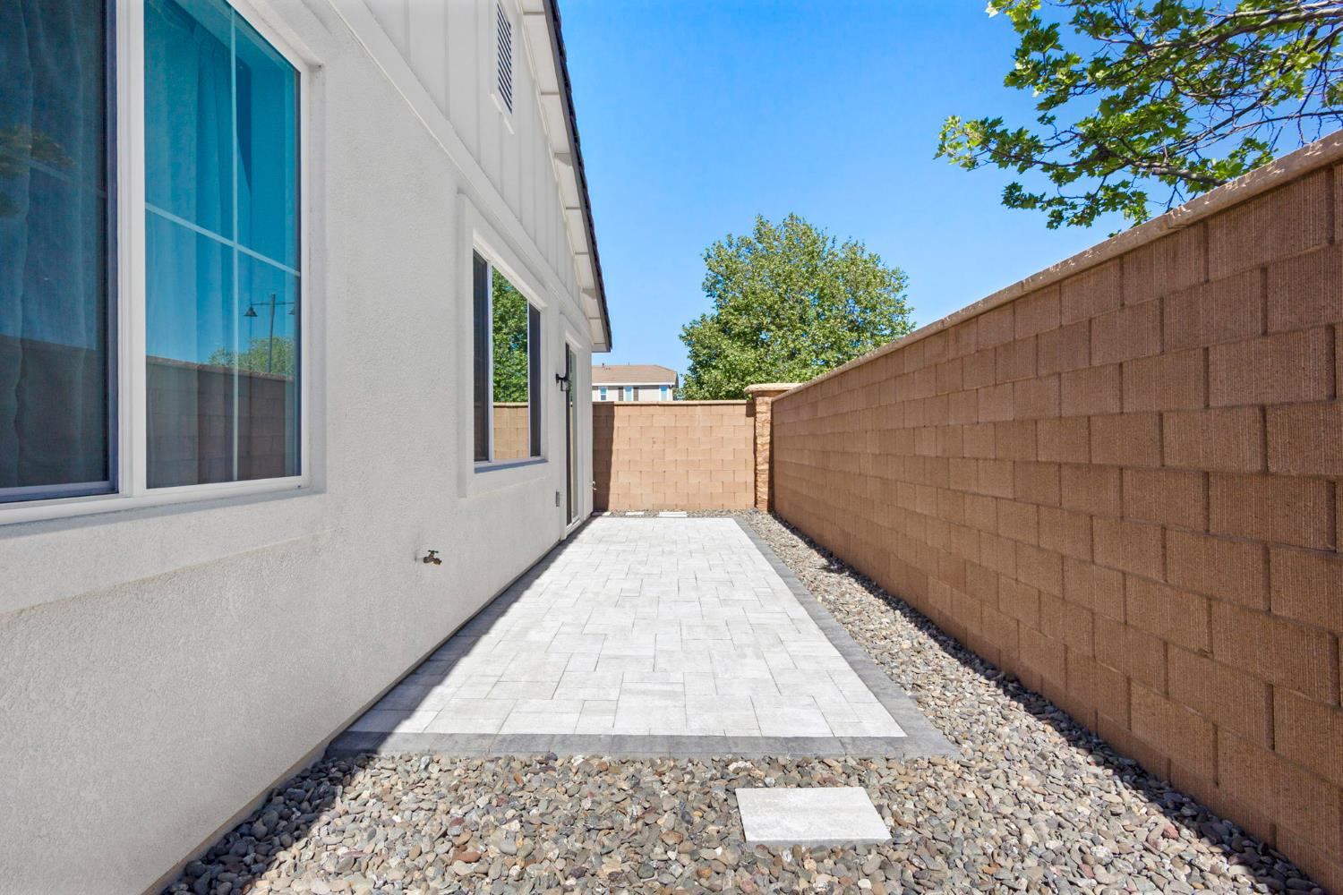 1508 Westwind Way Rocklin, CA 95765 - Photo 28 of 45 a view of a backyard