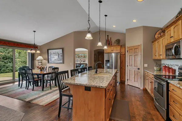 $500,000 | 6625 Westwood Parkway, St. Cloud, MN 56303