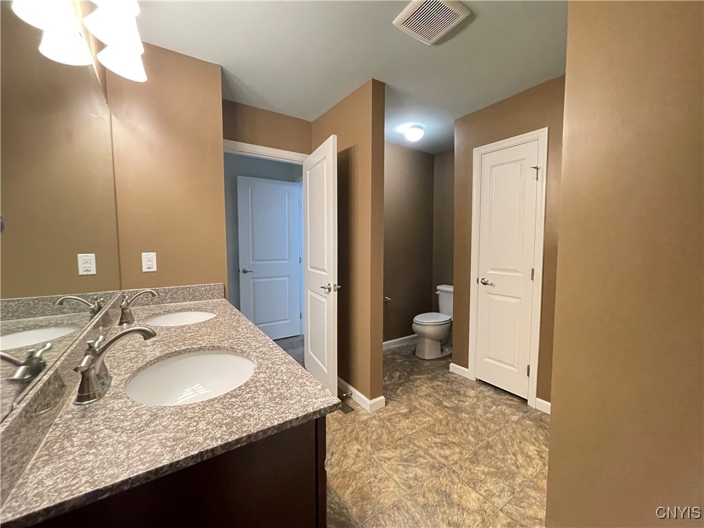 141 Brinan Fields Run Manlius, NY 13104 - Photo 20 of 30