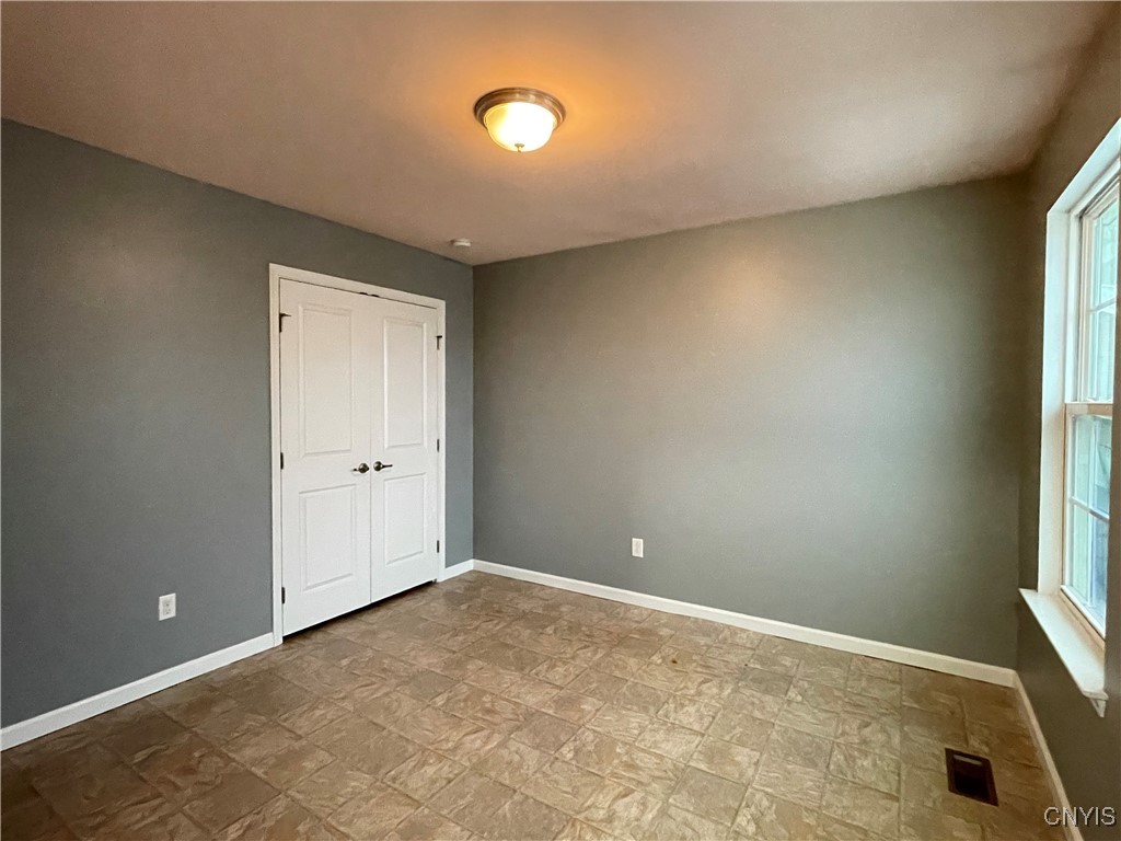 141 Brinan Fields Run Manlius, NY 13104 - Photo 21 of 30