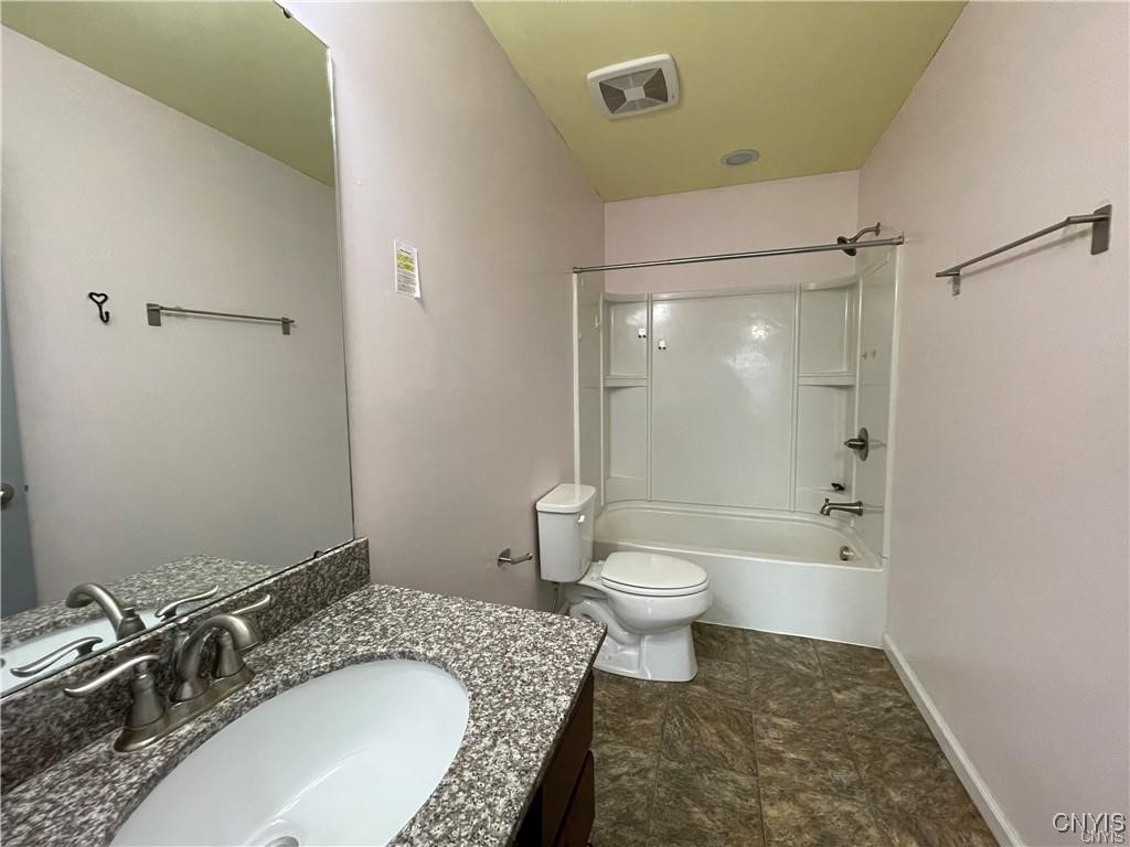 141 Brinan Fields Run Manlius, NY 13104 - Photo 28 of 30