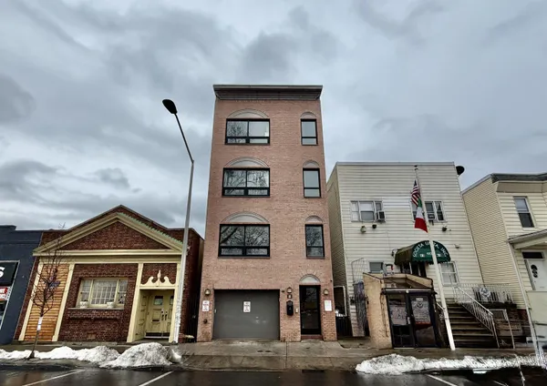 $3,000 | 4108 John F. Kennedy Boulevard, Unit 1, Union City, NJ 07087