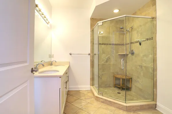 $3,000 | 4108 John F. Kennedy Boulevard, Unit 1, Union City, NJ 07087