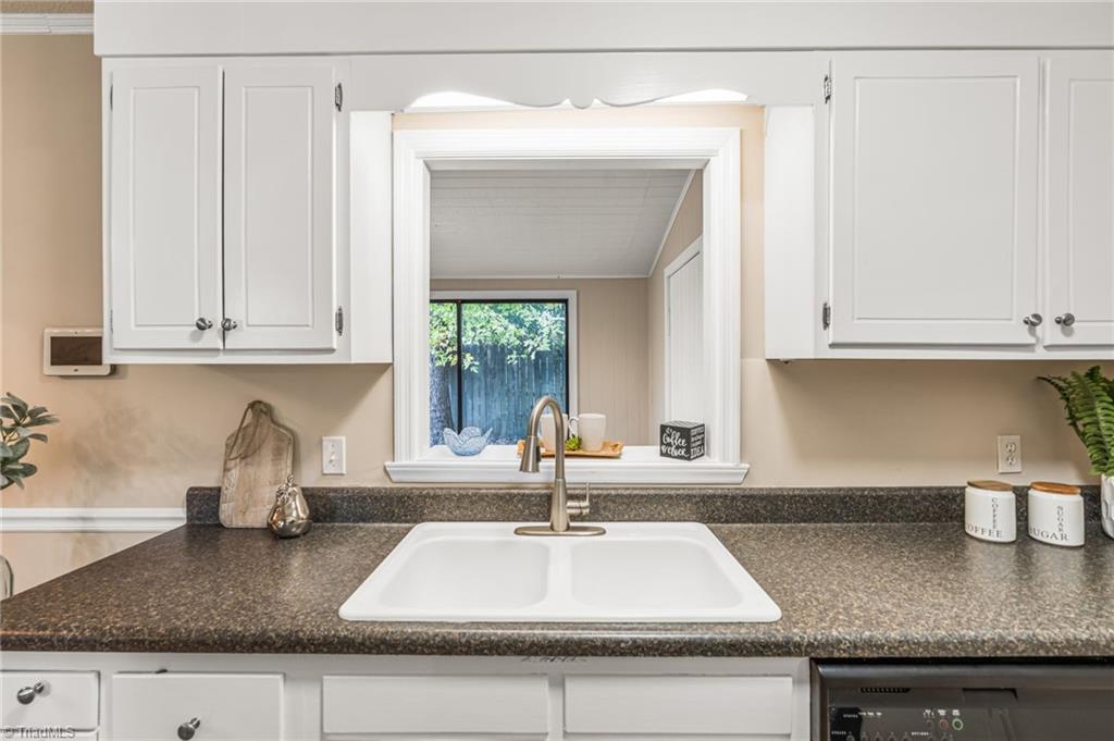 1827 Johnson Street, Unit A High Point, NC 27262 - Photo 11 of 29 Pass through to the sun room