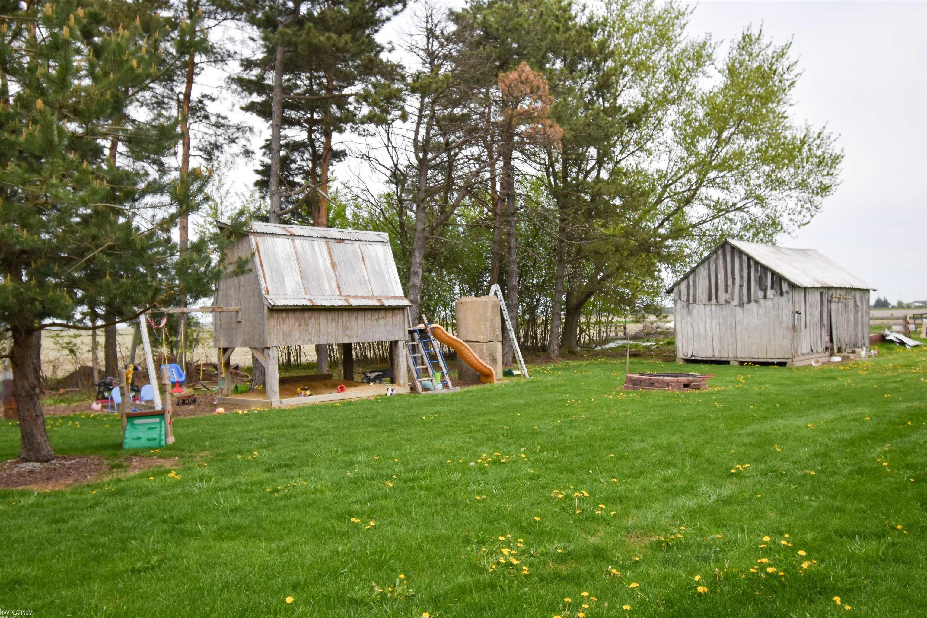 321 East Custer Road Sandusky, MI 48471 - Photo 13 of 14 50109490-12.JPG