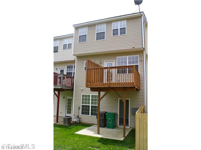 3854 Tarrant Trace Circle High Point, NC 27265 - Photo 15 of 15 Exterior Back.