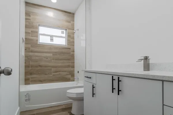 $2,700 | 10625 Ayear Road, Port Charlotte, FL 33981