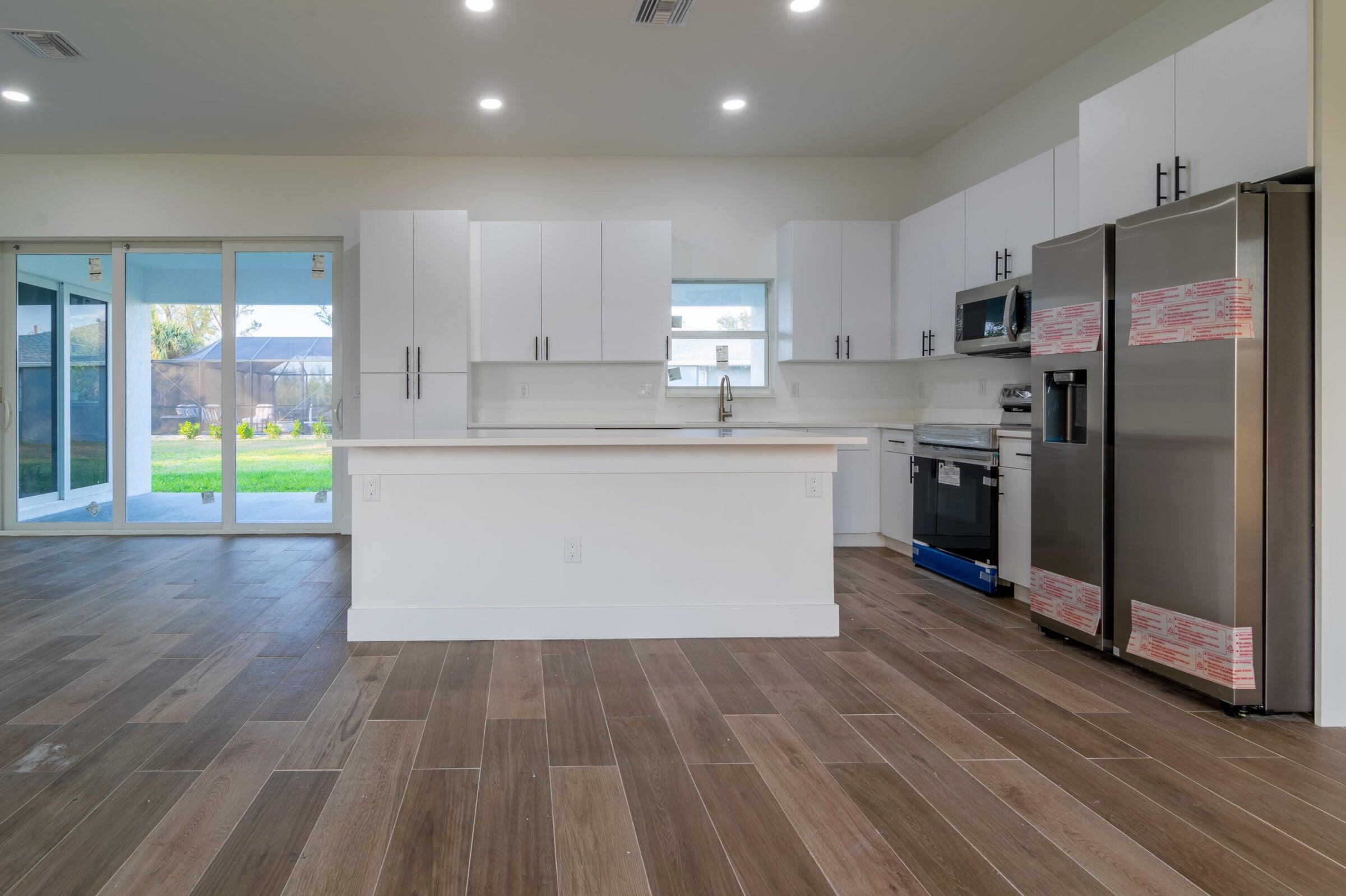 10625 Ayear Road Port Charlotte, FL 33981 - Photo 7 of 33 20241210125818080212000000-o