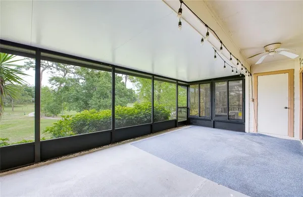 $2,350 | 2617 Bentley Drive, Palm Harbor, FL 34684
