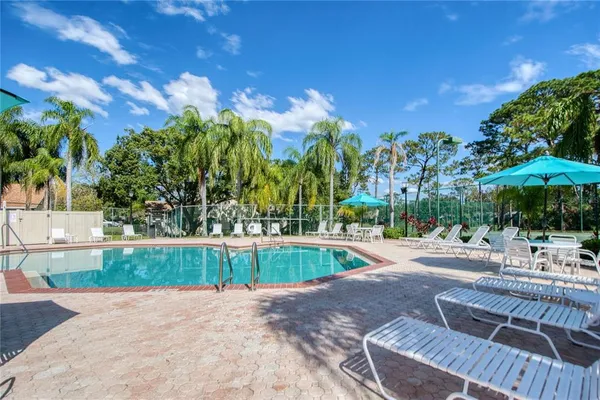 $2,350 | 2617 Bentley Drive, Palm Harbor, FL 34684