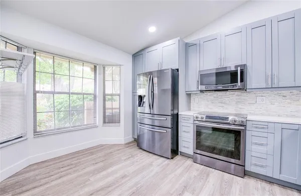 $2,350 | 2617 Bentley Drive, Palm Harbor, FL 34684