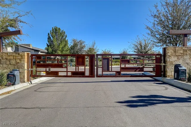 $394,900 | 4567 East Cactus Cyn Drive, Pahrump, NV 89061