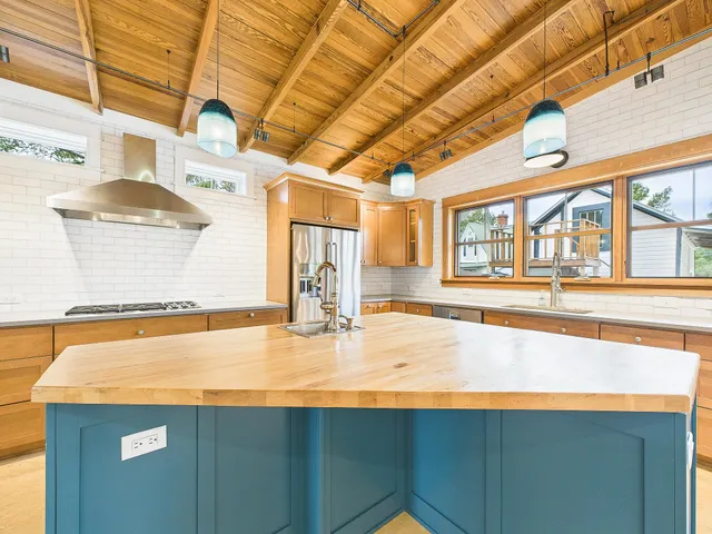 $799,900 | 152 Leconte Street, DeFuniak Springs, FL 32435