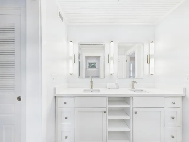 $799,900 | 152 Leconte Street, DeFuniak Springs, FL 32435