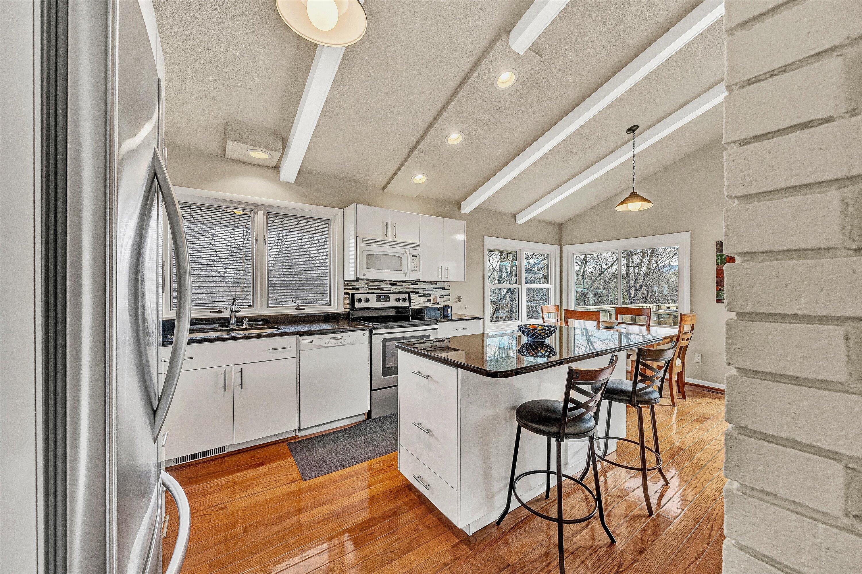 1609 Blair Road Southwest Roanoke, VA 24015 - Photo 11 of 39 10-VM-03769