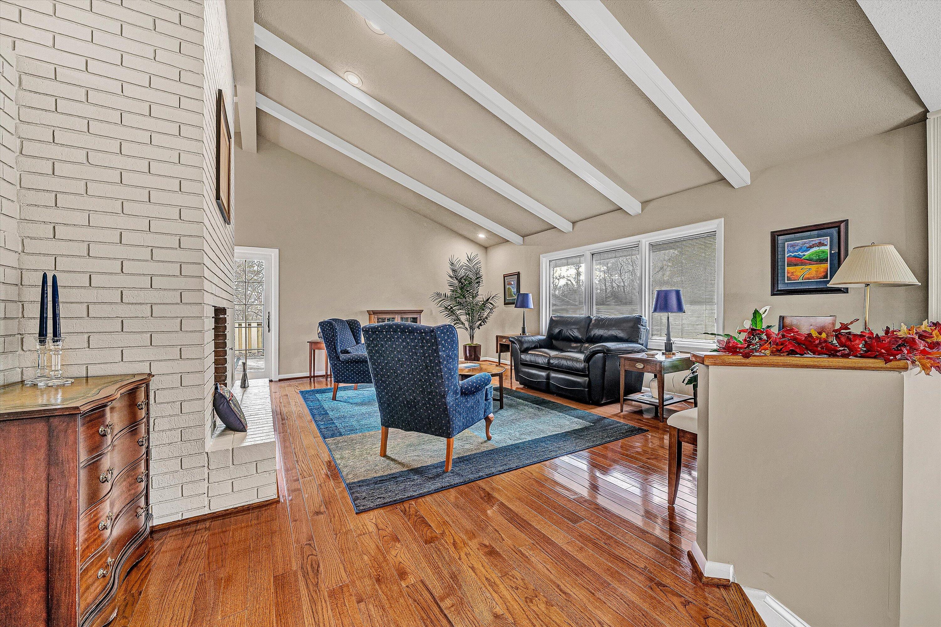 1609 Blair Road Southwest Roanoke, VA 24015 - Photo 7 of 39 06-VM-03757