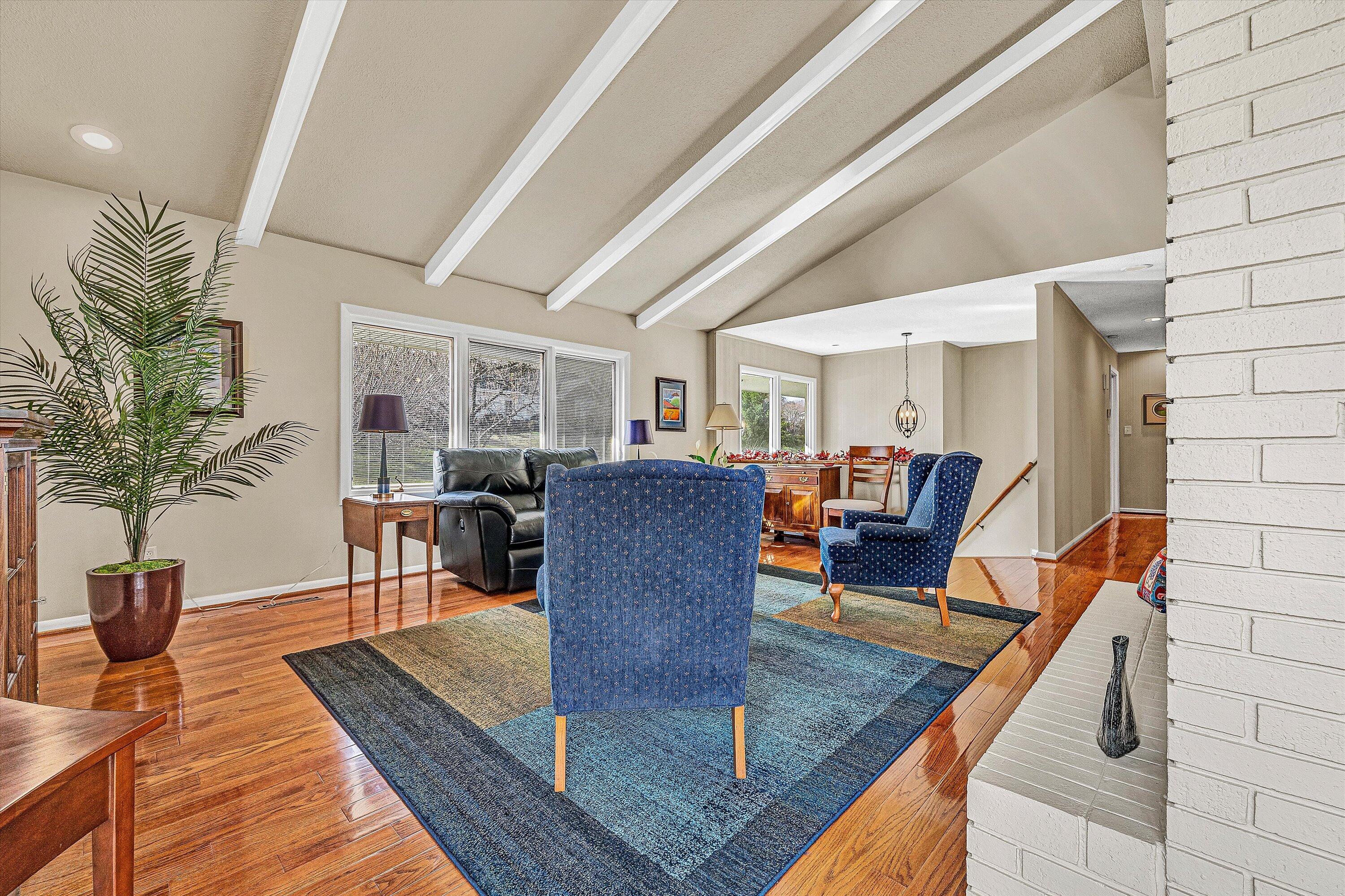 1609 Blair Road Southwest Roanoke, VA 24015 - Photo 8 of 39 07-VM-03760