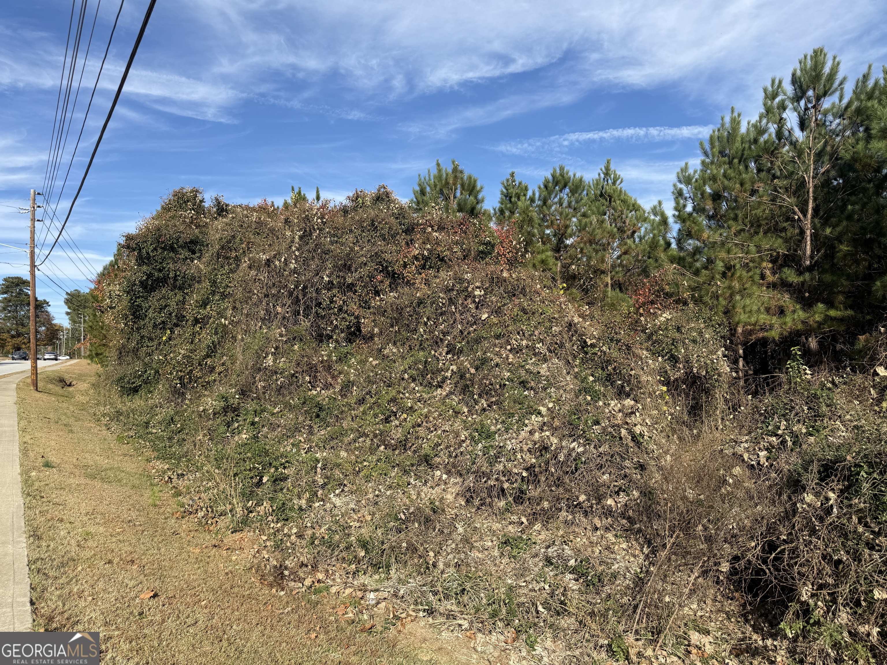 8638 Webb Road Riverdale, GA 30274 - Photo 4 of 8 a view of a building