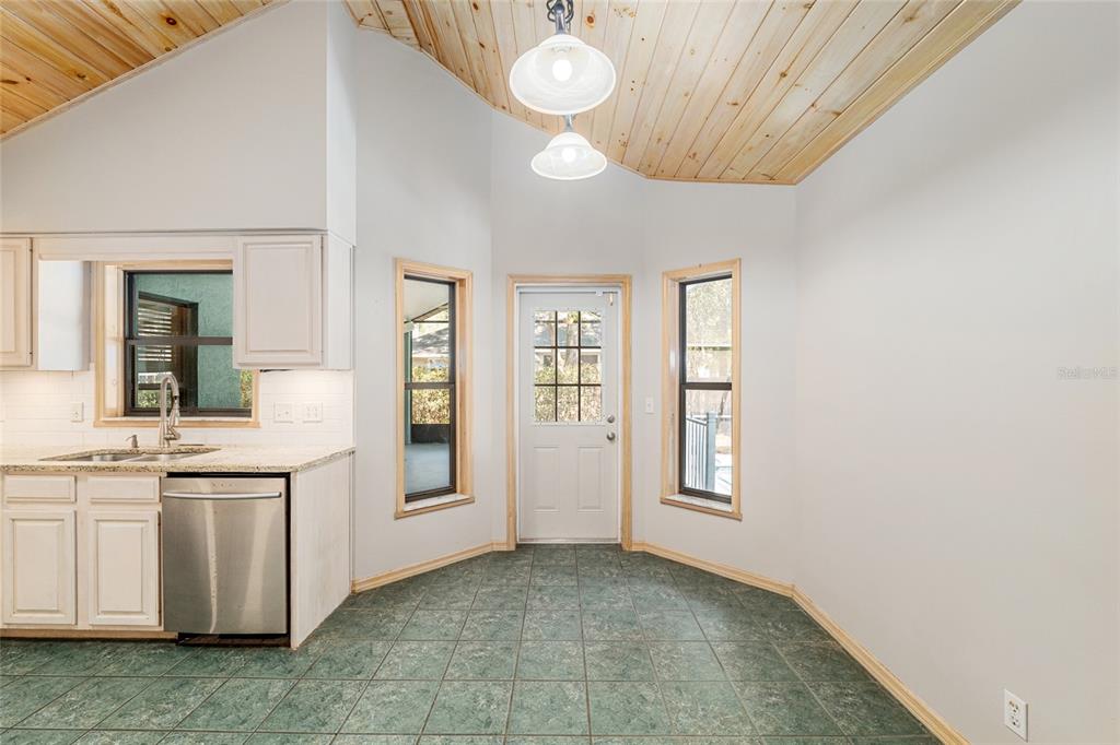 2023 Southwest 76 Terrace Gainesville, FL 32607 - Photo 36 of 95