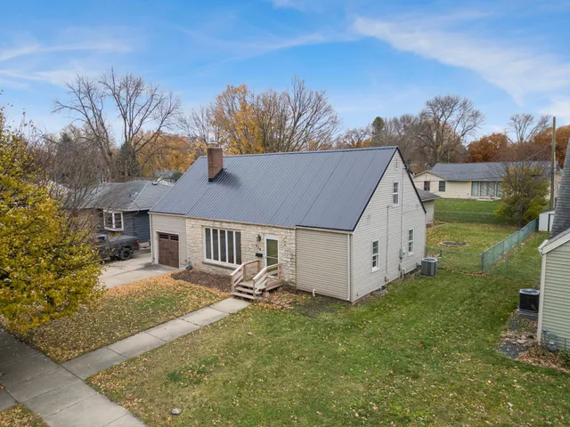 $284,999 | 339 South Street, Owatonna, MN 55060