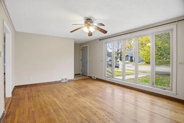 $284,999 | 339 South Street, Owatonna, MN 55060