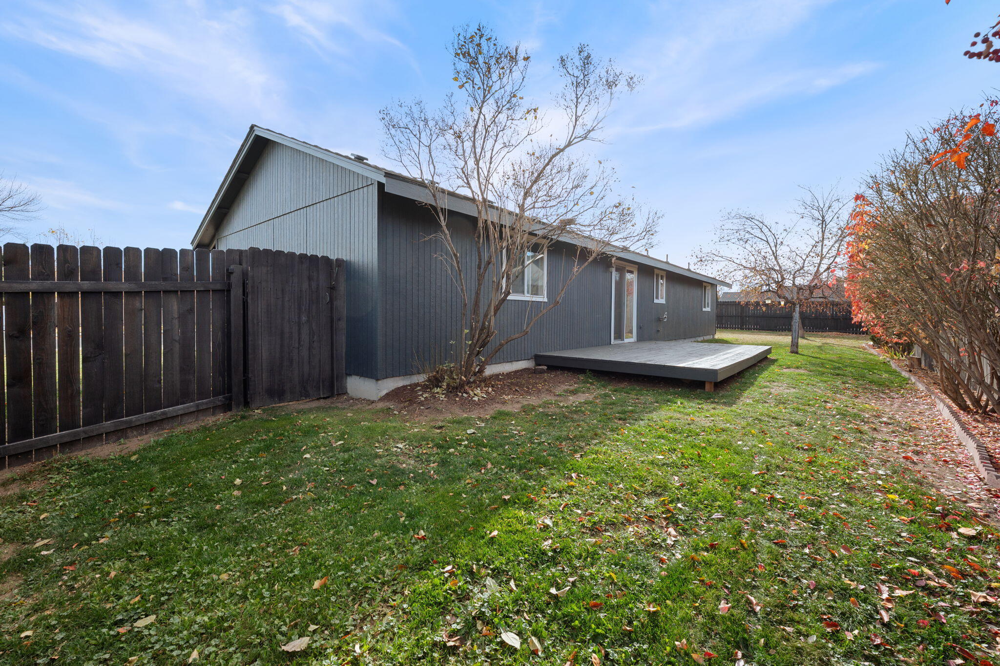 2123 Southwest 33rd Street Redmond, OR 97756 - Photo 29 of 37 FULLY FENCED BACKYARD