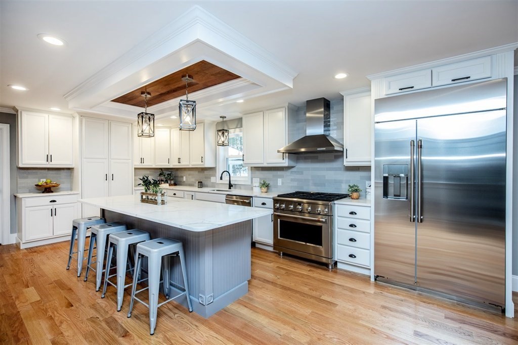 15 Chestnut Road Burlington, MA 01803 - Photo 10 of 42 Gallery Image 10