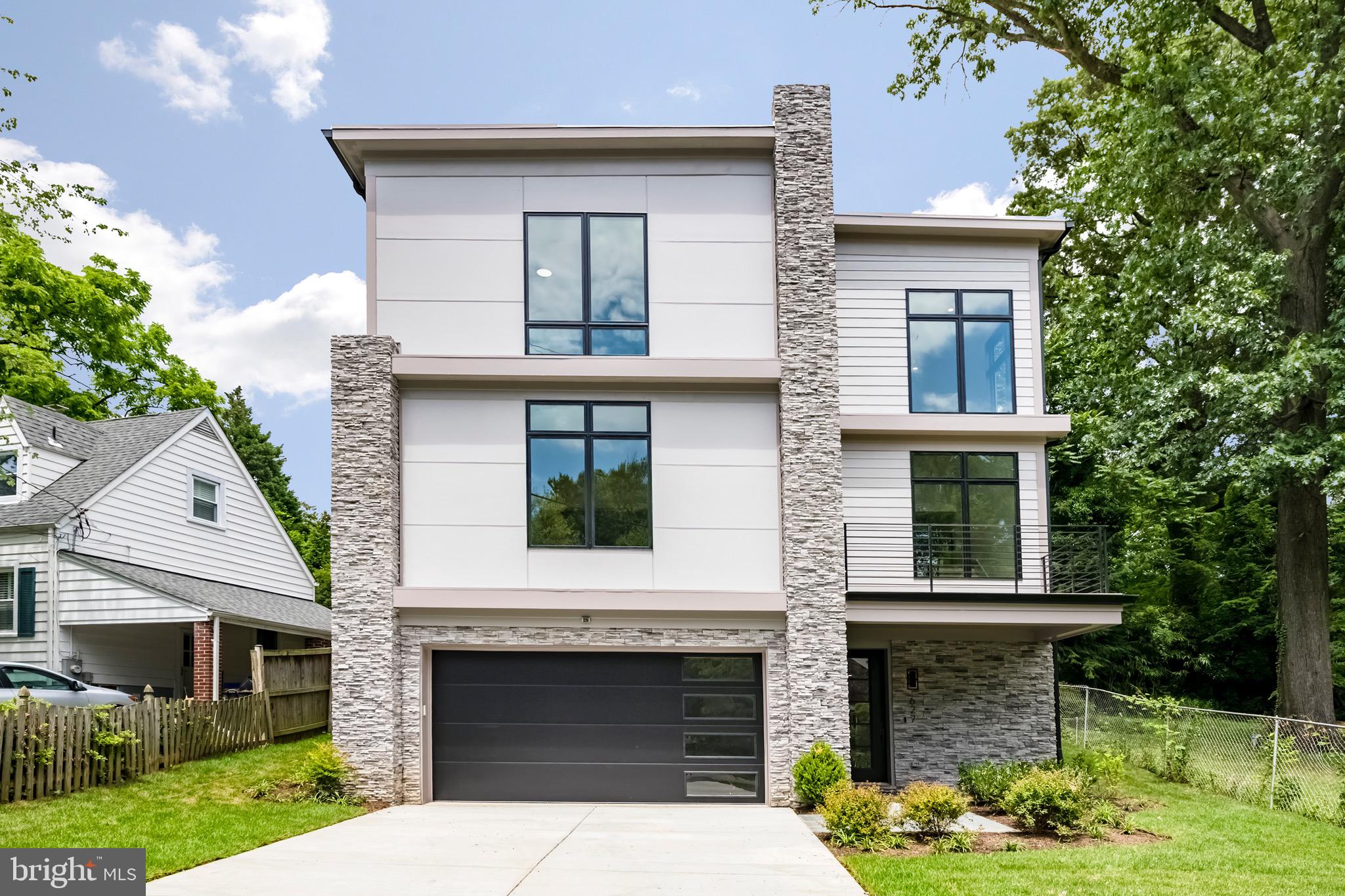 627 Potomac Avenue Silver Spring, MD 20910 - Photo 12 of 81 Gallery Image 12