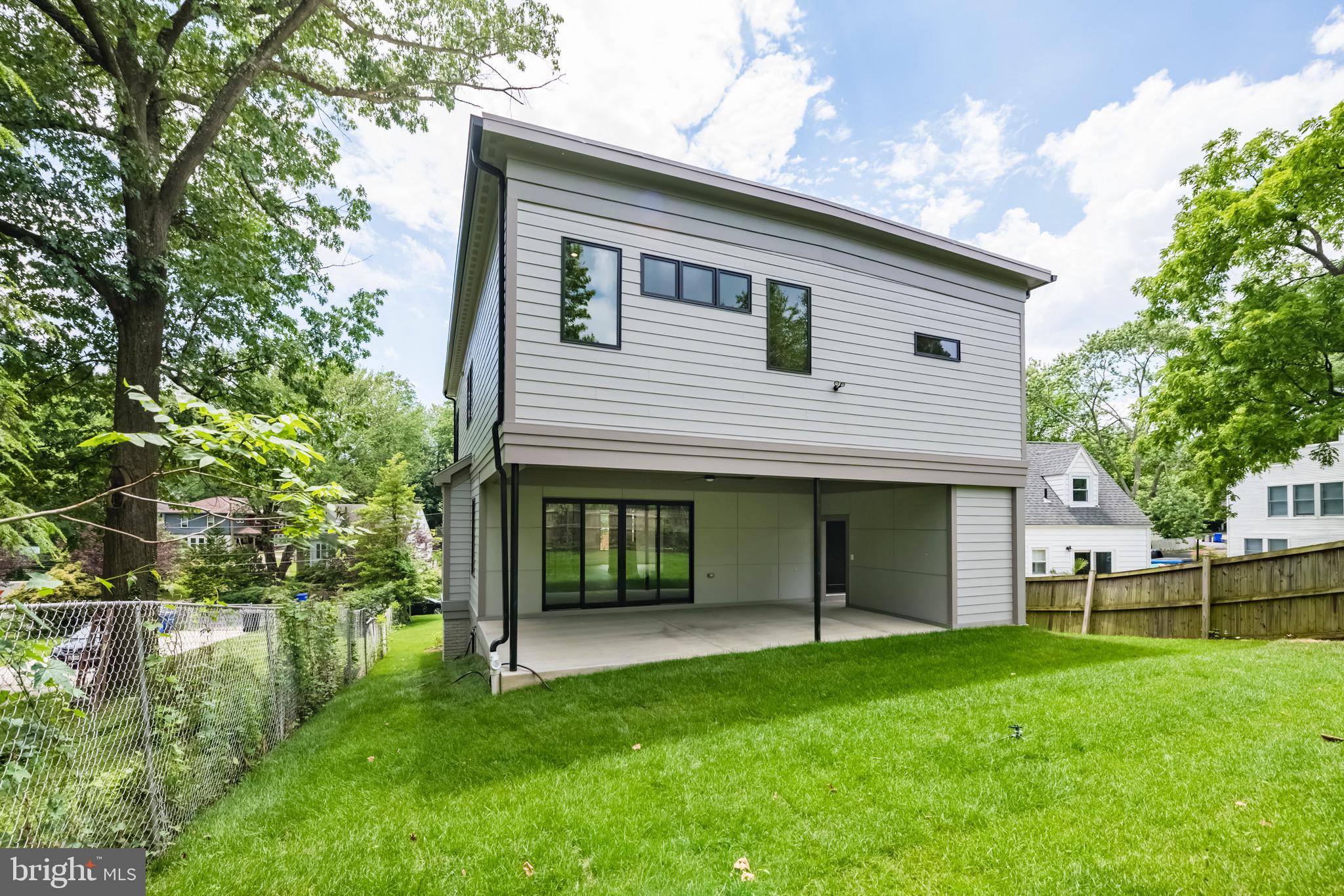 627 Potomac Avenue Silver Spring, MD 20910 - Photo 17 of 81 Gallery Image 17