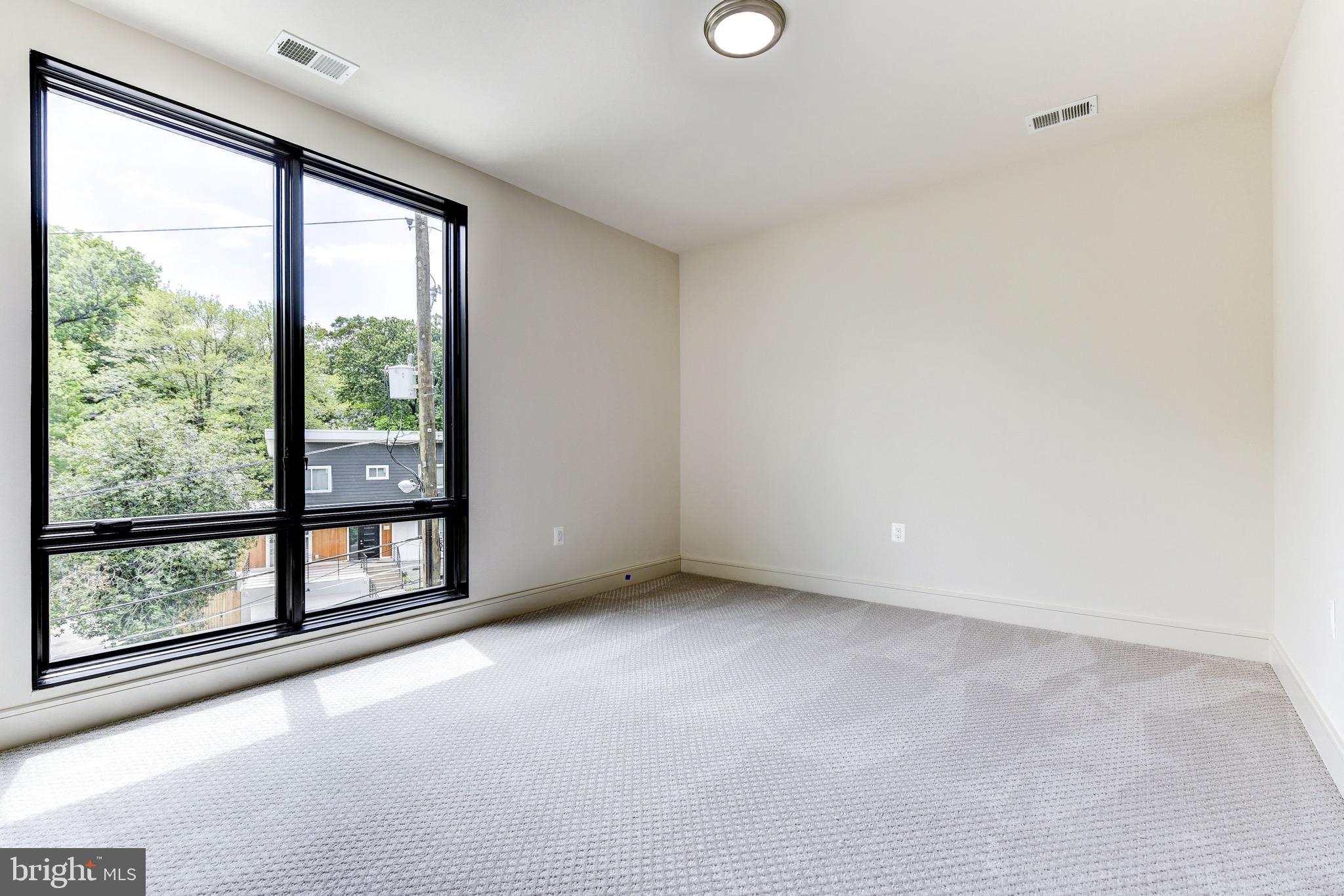 627 Potomac Avenue Silver Spring, MD 20910 - Photo 26 of 81 Gallery Image 26