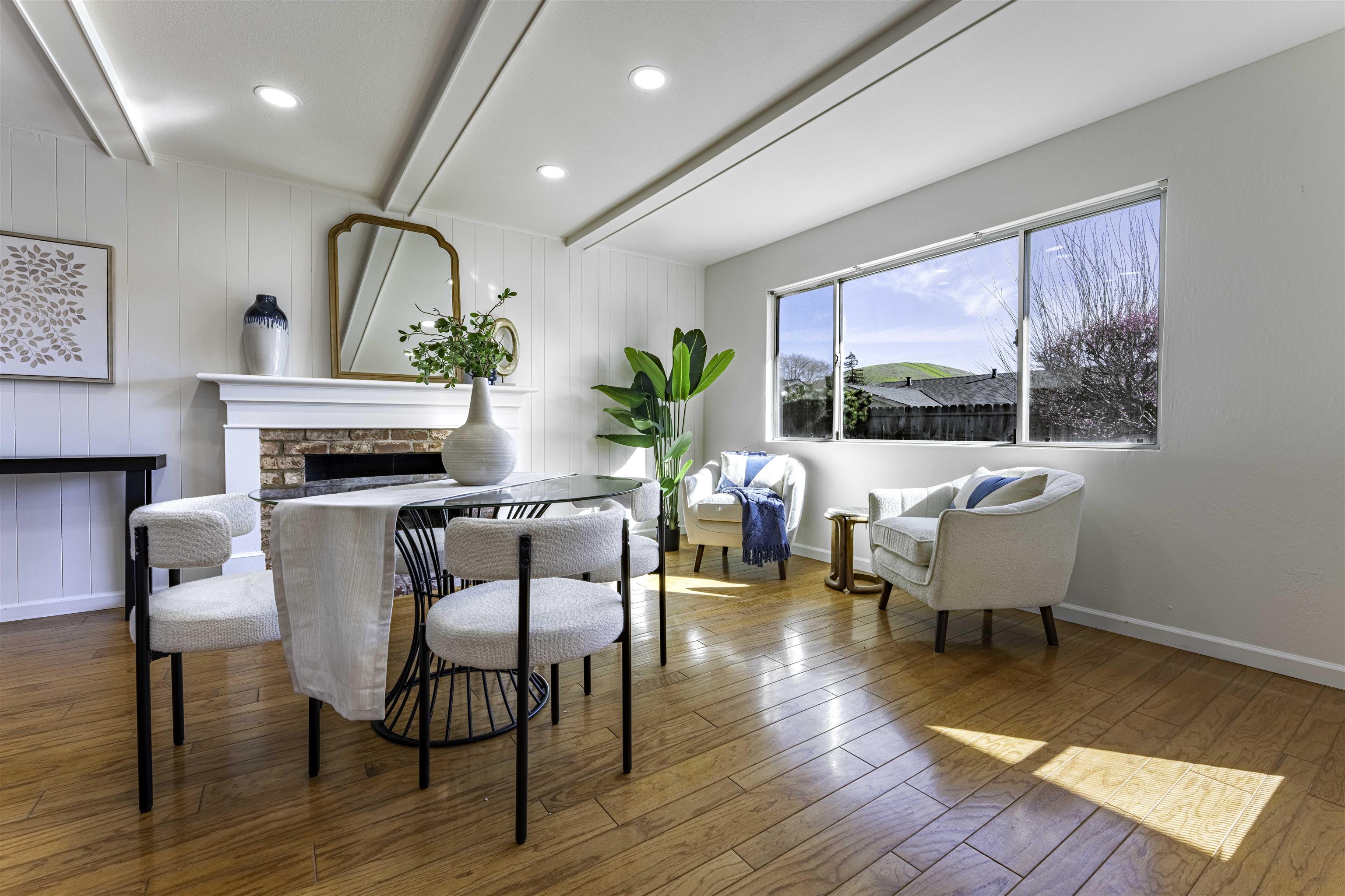 20 Fircrest Court San Ramon, CA 94583 - Photo 10 of 38 a living room with furniture and a fireplace