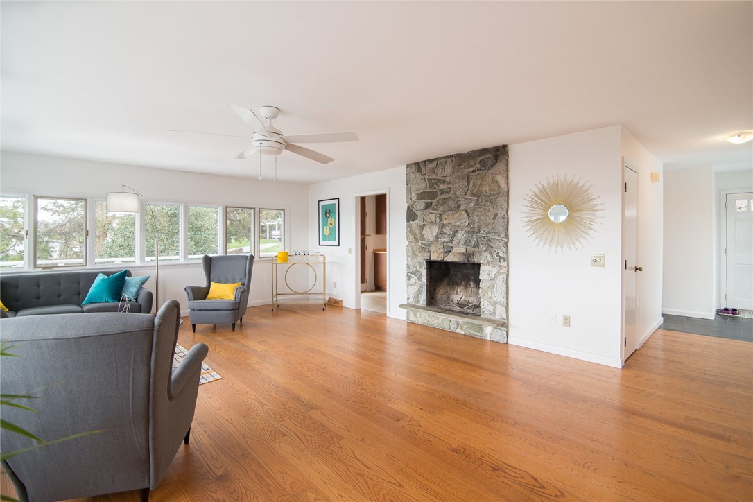 45 Molleur Road Portsmouth, RI 02871 - Photo 5 of 38 Gallery Image 5