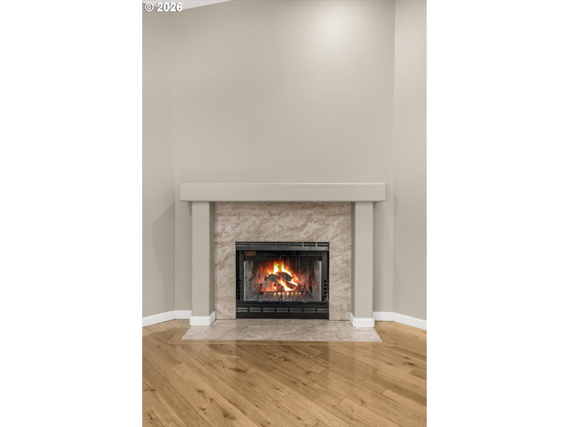 17200 Littlepage Avenue Sandy, OR 97055 - Photo 20 of 47 a living room with a fireplace
