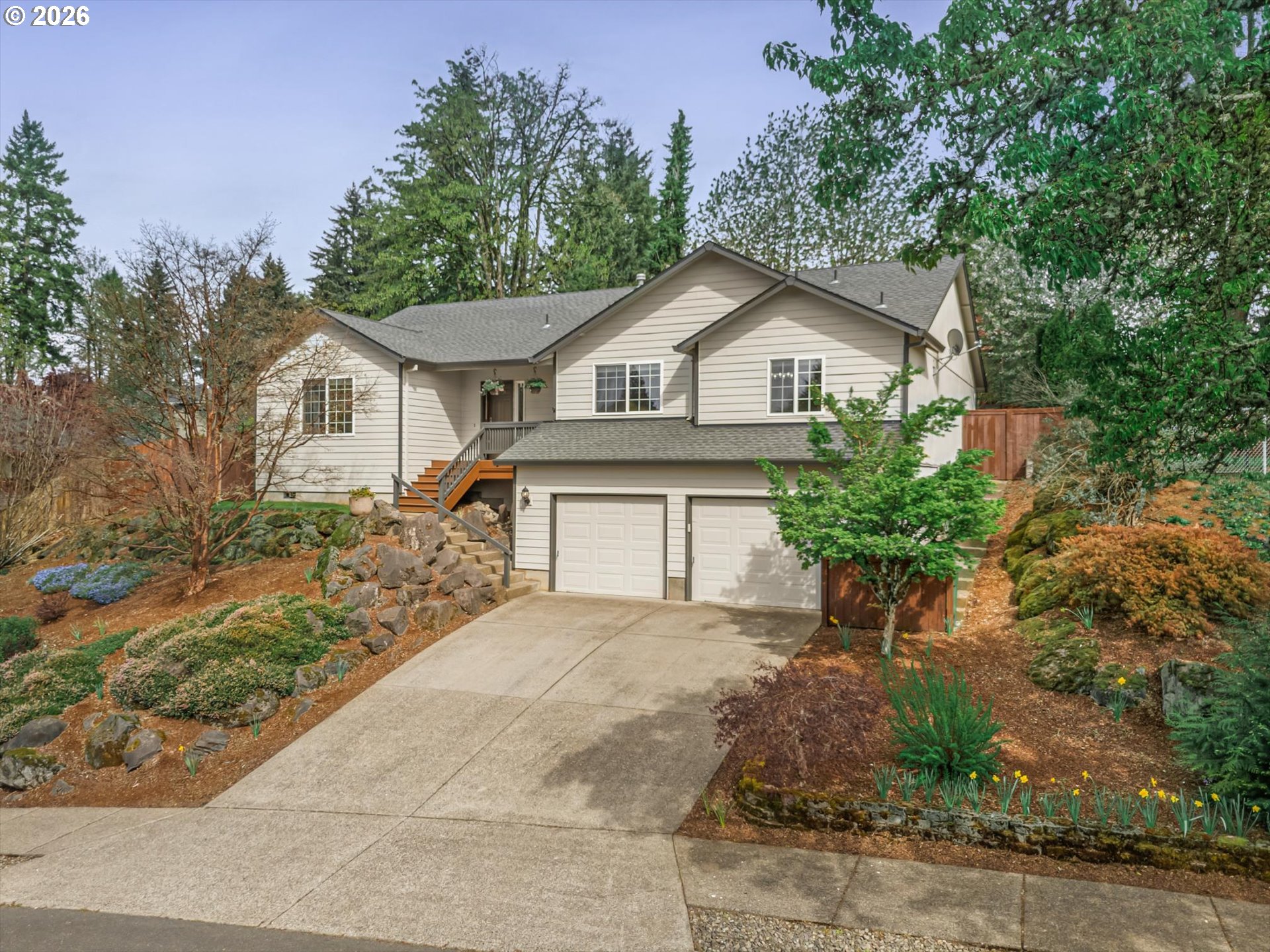 17200 Littlepage Avenue Sandy, OR 97055 - Photo 2 of 47 a house with a outdoor space