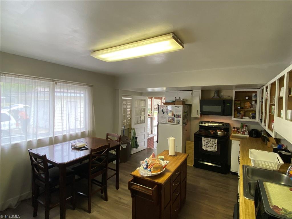 1426 Cook Street High Point, NC 27262 - Photo 9 of 24