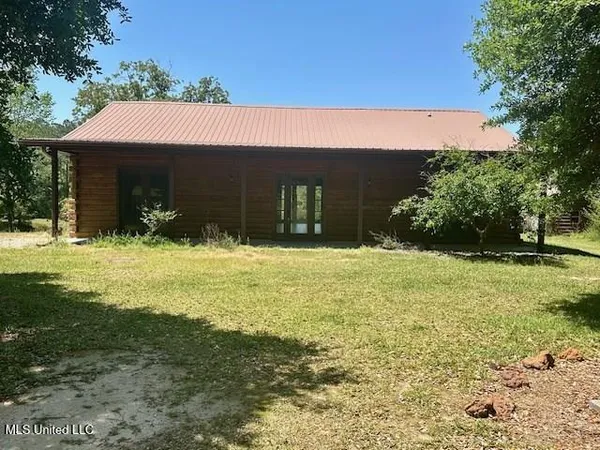 $219,000 | 65 Quitman Perry Road, Carriere, MS 39426