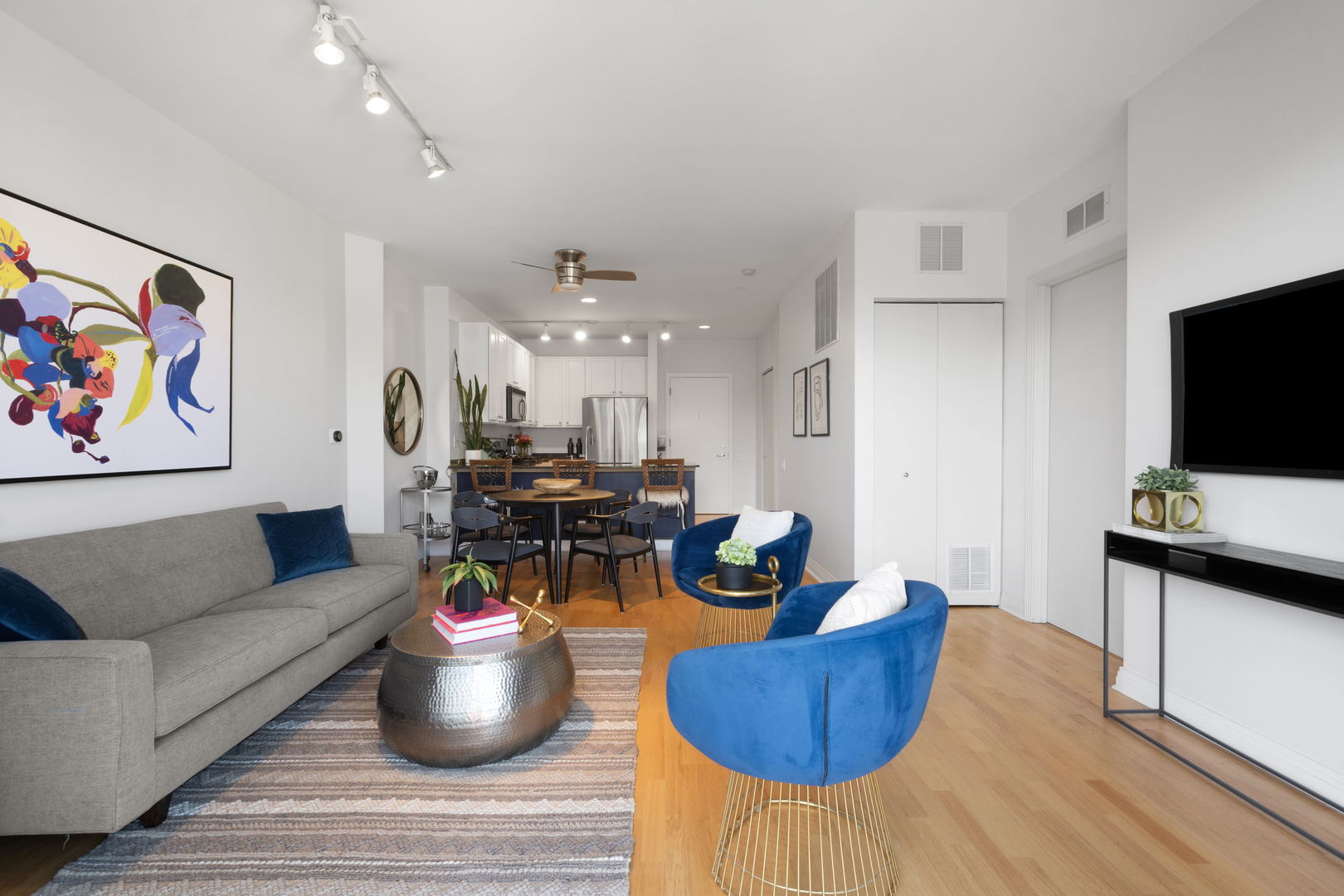 859 West Erie Street, Unit 408 Chicago, IL 60642 - Photo 6 of 17
