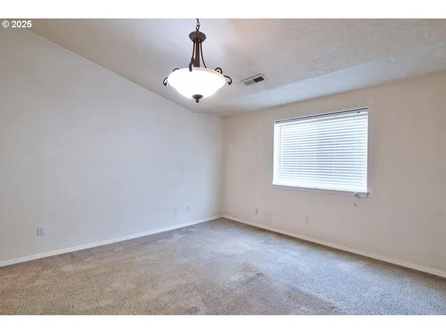 $489,900 | 1424 Mt View Lane, Molalla, OR 97038