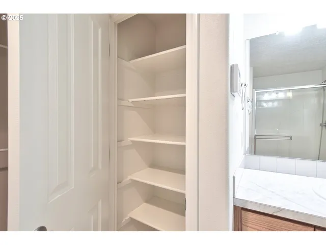 $489,900 | 1424 Mt View Lane, Molalla, OR 97038