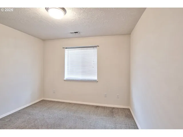 $489,900 | 1424 Mt View Lane, Molalla, OR 97038