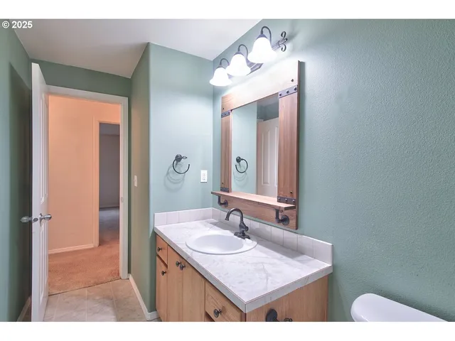 $489,900 | 1424 Mt View Lane, Molalla, OR 97038