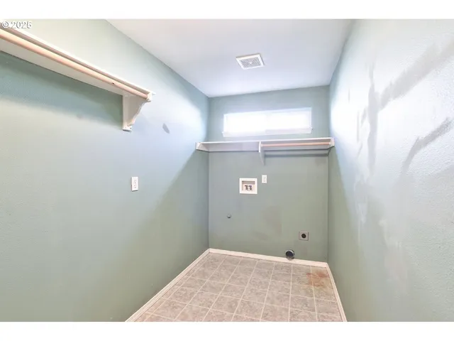 $489,900 | 1424 Mt View Lane, Molalla, OR 97038