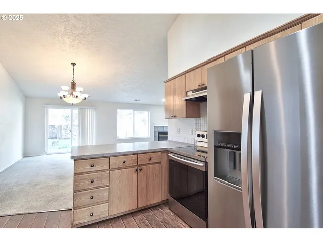 $489,900 | 1424 Mt View Lane, Molalla, OR 97038