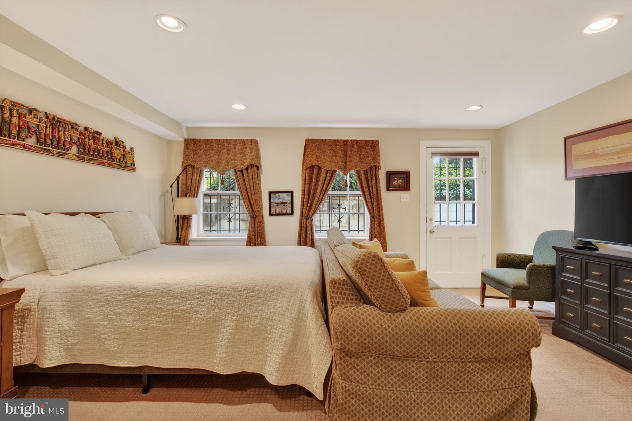 11 2nd Street Northeast, Unit 108 Washington, DC 20002 - Photo 3 of 18 Cozy retreat with natural light.