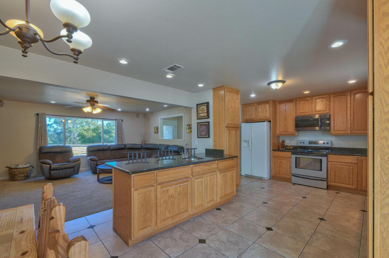 8227 Messick Road Salinas, CA 93907 - Photo 16 of 31 Gallery Image 16