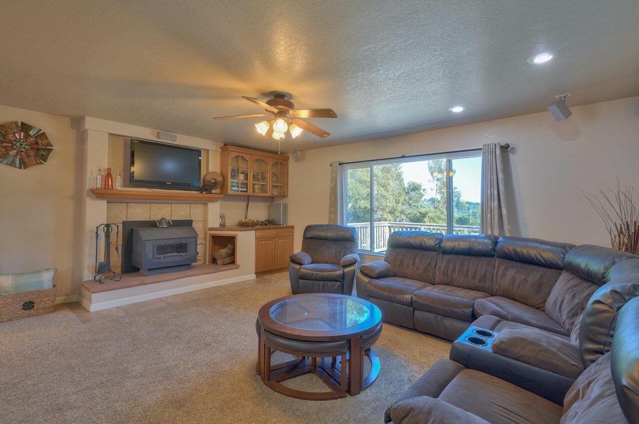 8227 Messick Road Salinas, CA 93907 - Photo 10 of 31 Gallery Image 10