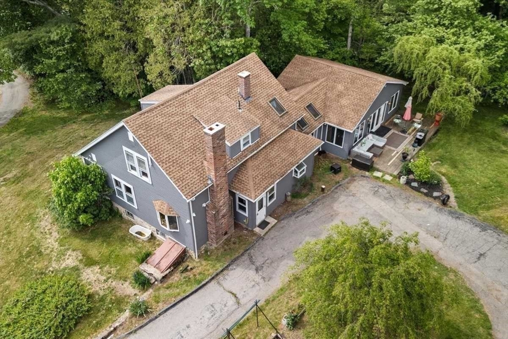 113 Harrington Road Charlton, MA 01507 - Photo 6 of 41