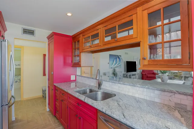 $4,000 | 2001 South Banana River Boulevard, Unit 319, Cocoa Beach, FL 32931