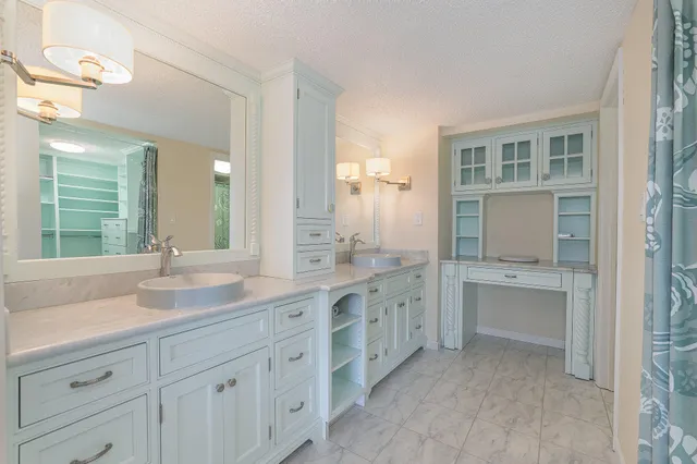 $4,000 | 2001 South Banana River Boulevard, Unit 319, Cocoa Beach, FL 32931