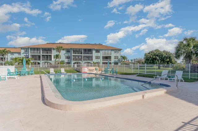 $4,000 | 2001 South Banana River Boulevard, Unit 319, Cocoa Beach, FL 32931